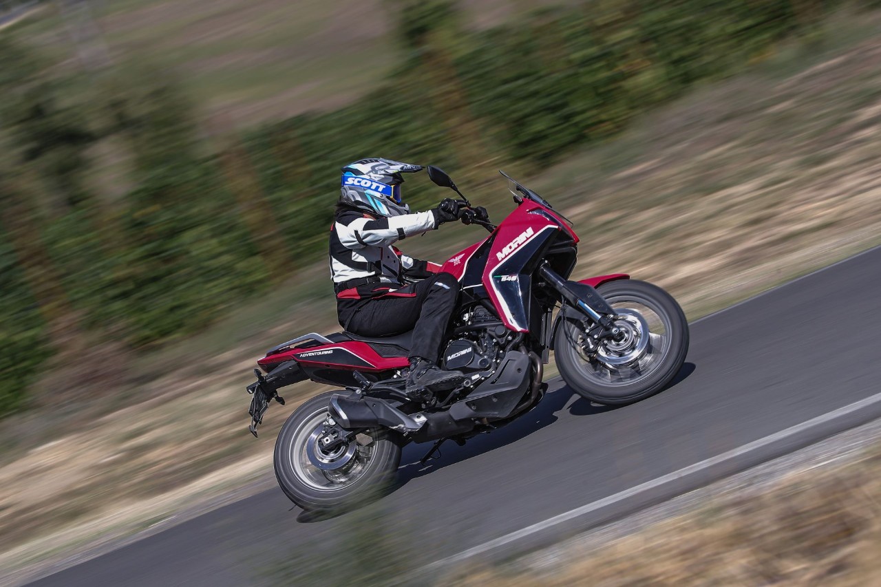 Moto Morini X-Cape: punto di FUGA